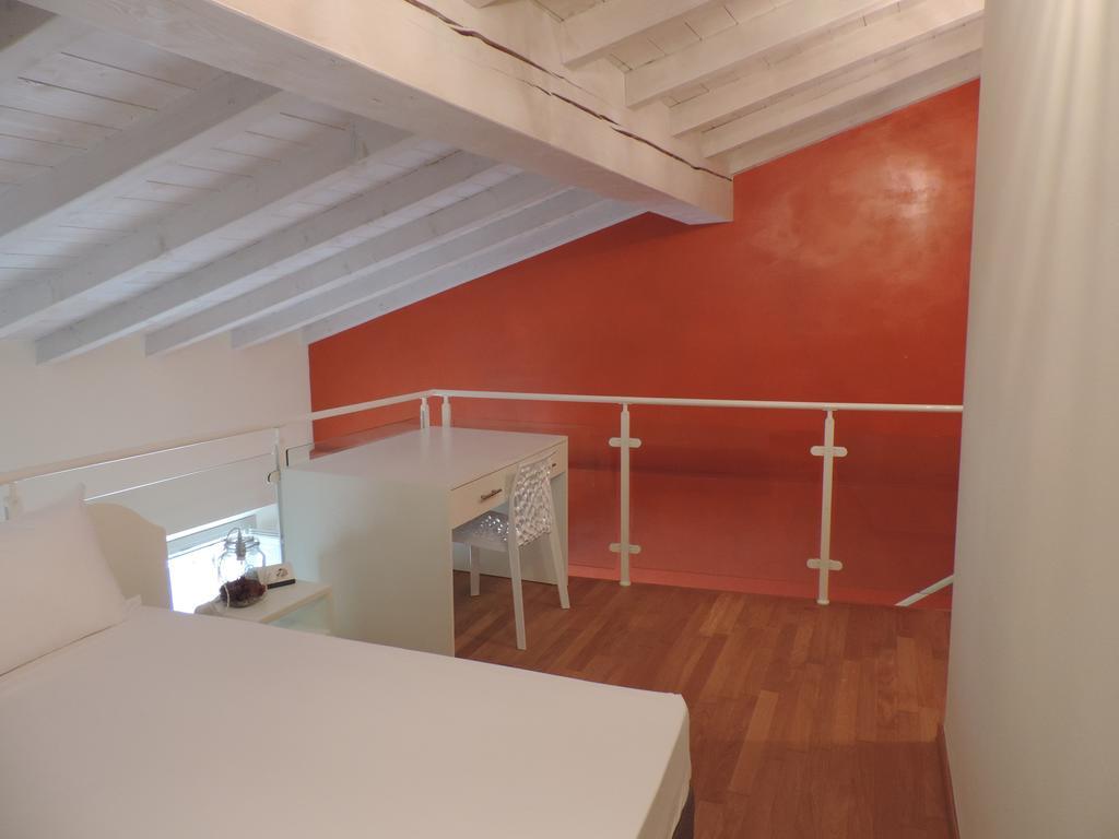 Residence Al Sociale Мантова Стая снимка